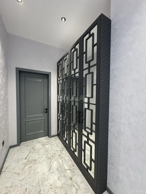 Satılır 4 otaqlı həyət evi 206 m²