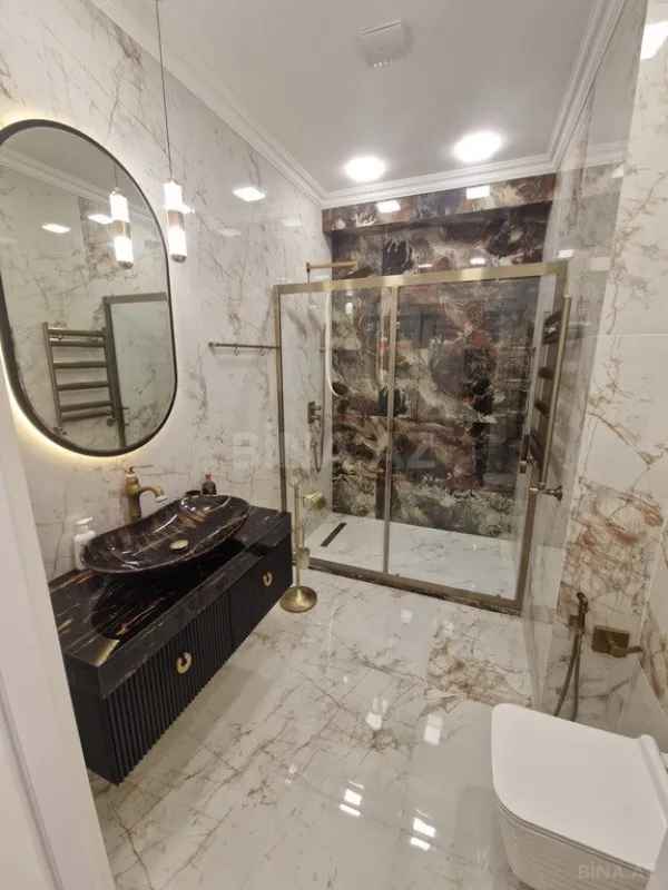 Satılır 3 otaqlı mənzil 108 m²