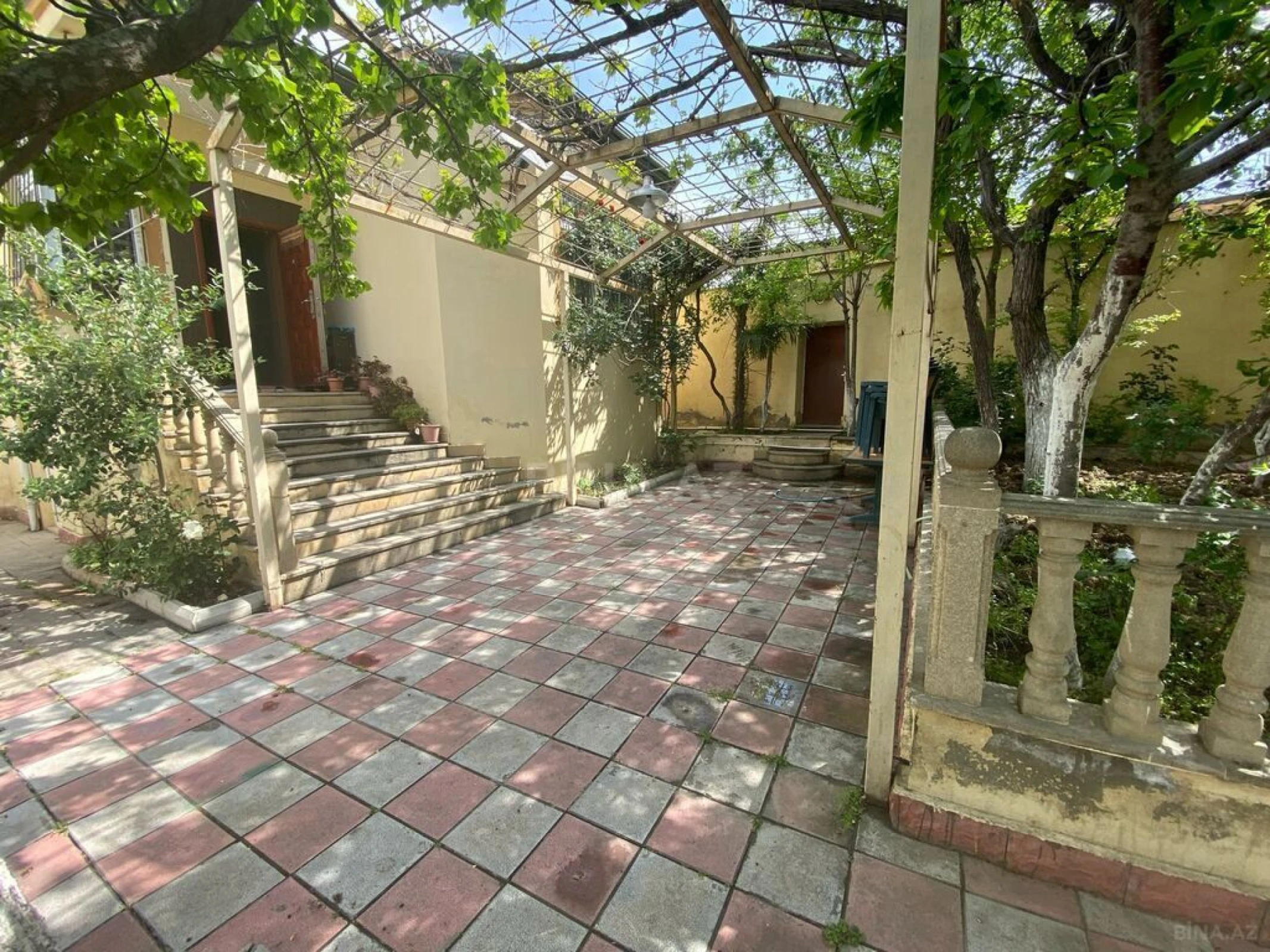 Satılır 5 otaqlı həyət evi 94 m²
