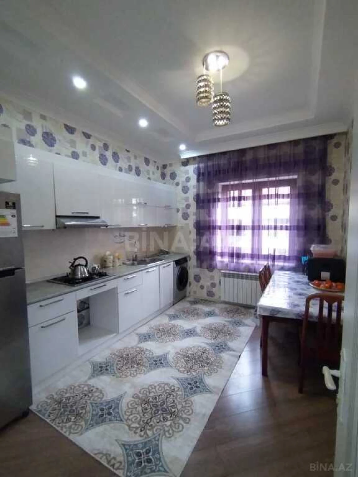 Satılır 9 otaqlı həyət evi 420 m²