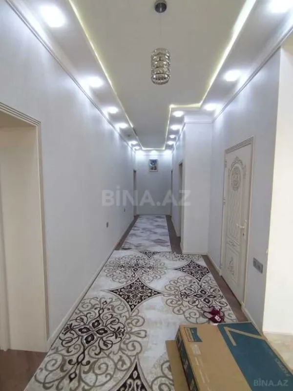Satılır 9 otaqlı həyət evi 420 m²