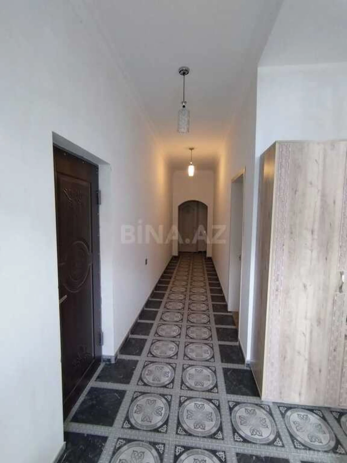 Satılır 9 otaqlı həyət evi 420 m²