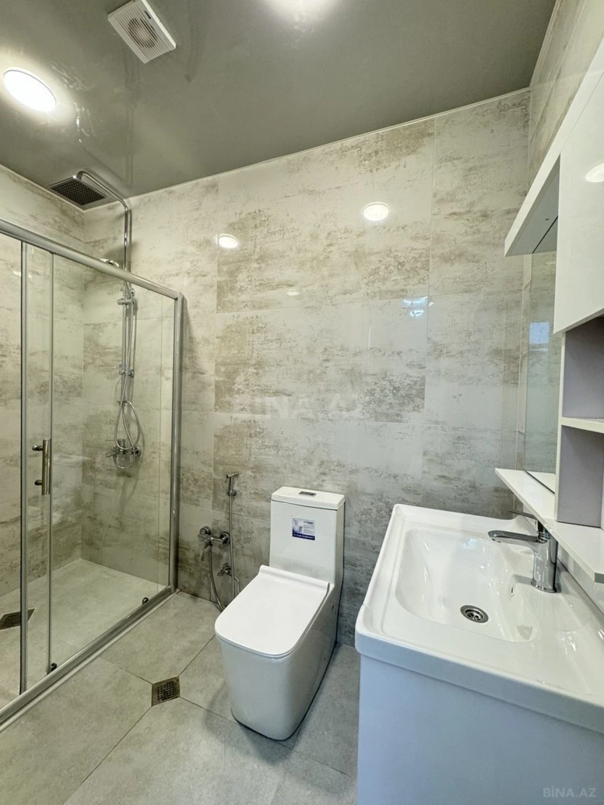 Satılır 4 otaqlı həyət evi 160 m²