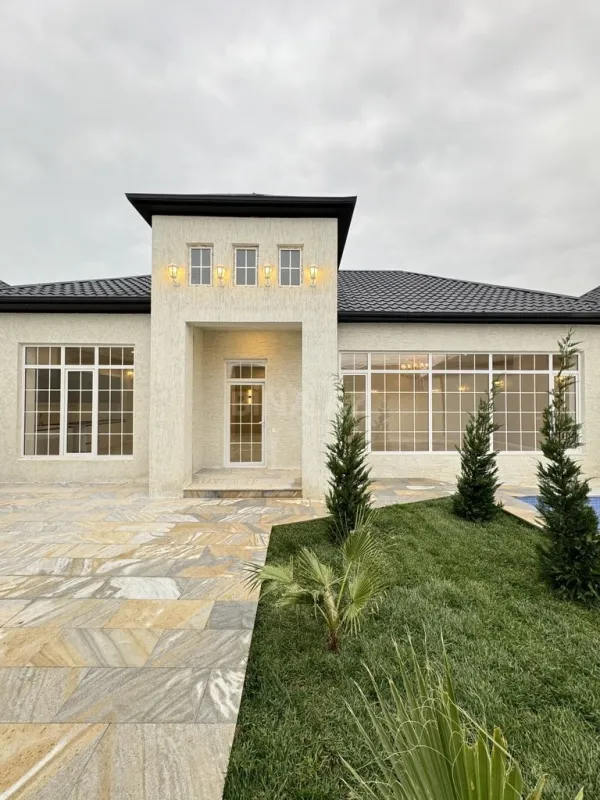 Satılır 4 otaqlı həyət evi 160 m²