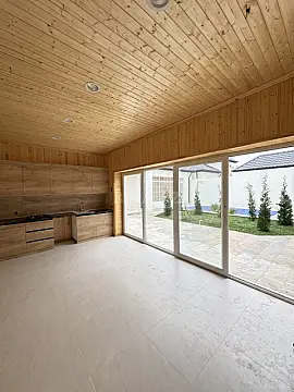 Satılır 4 otaqlı həyət evi 160 m²