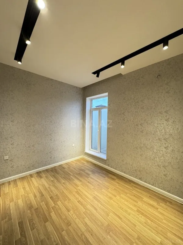 Satılır 4 otaqlı həyət evi 160 m²