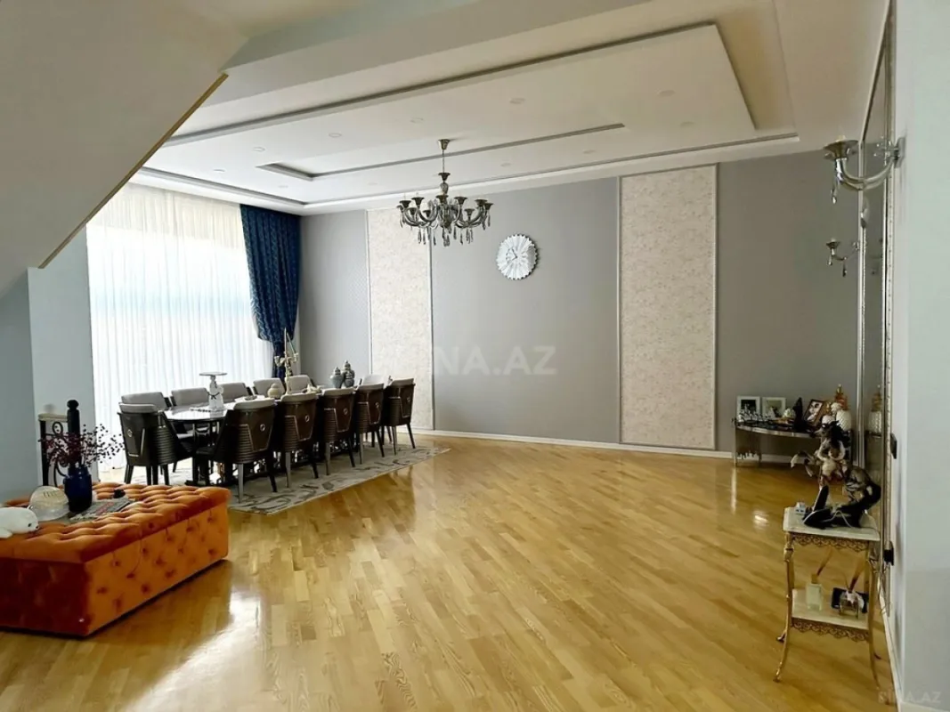 Satılır 7 otaqlı həyət evi 750 m²