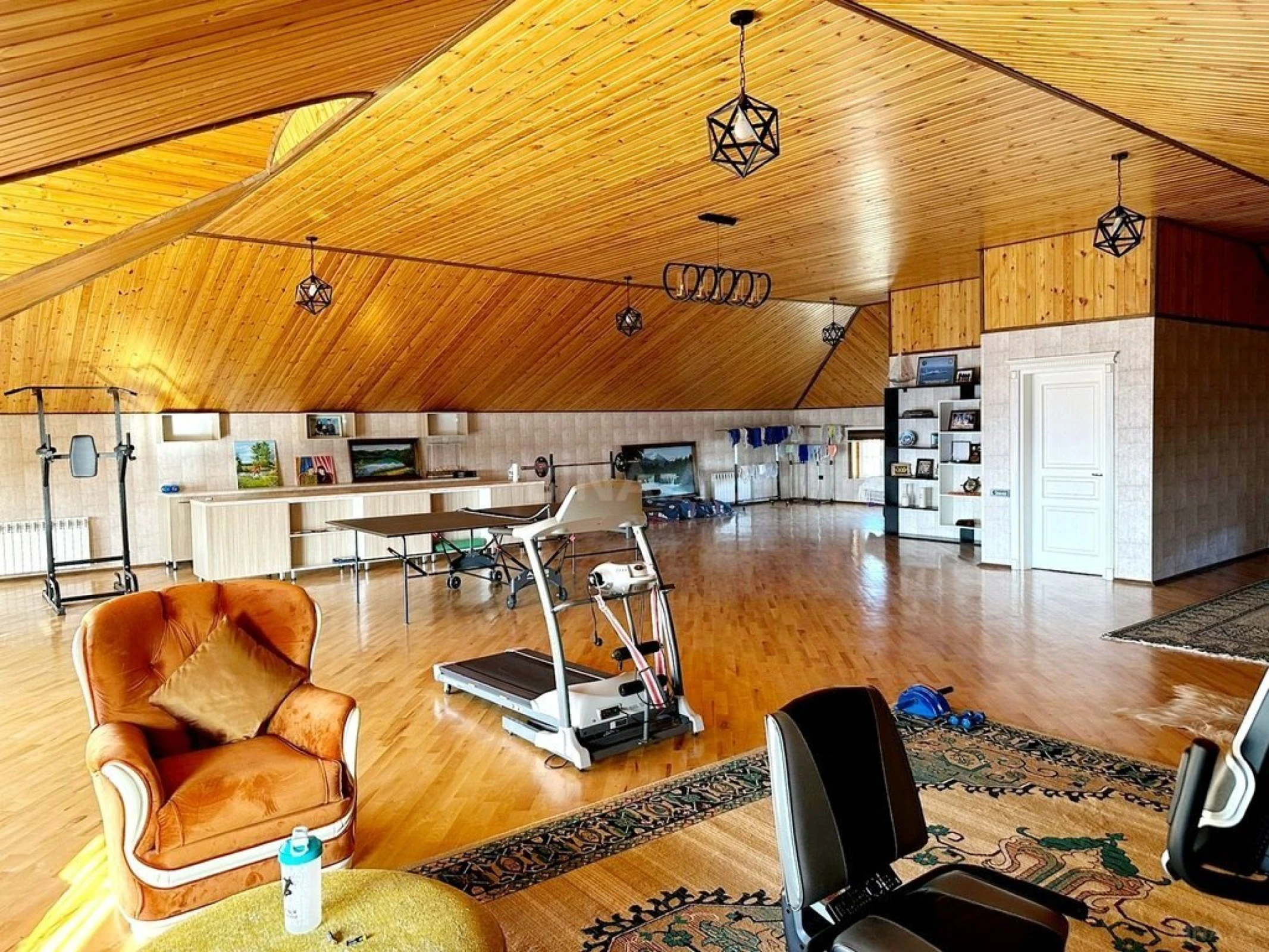 Satılır 7 otaqlı həyət evi 750 m²