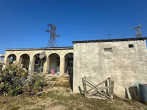 Satılır 5 otaqlı həyət evi 200 m²
