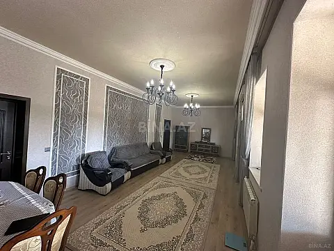 Satılır 5 otaqlı həyət evi 200 m²