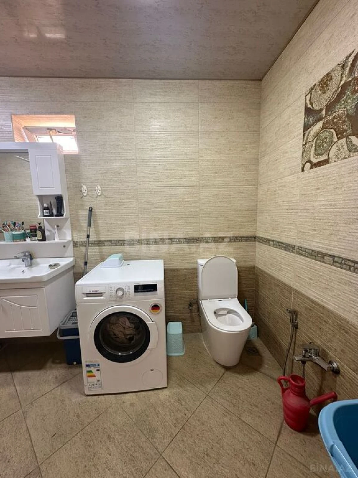 Satılır 5 otaqlı həyət evi 200 m²