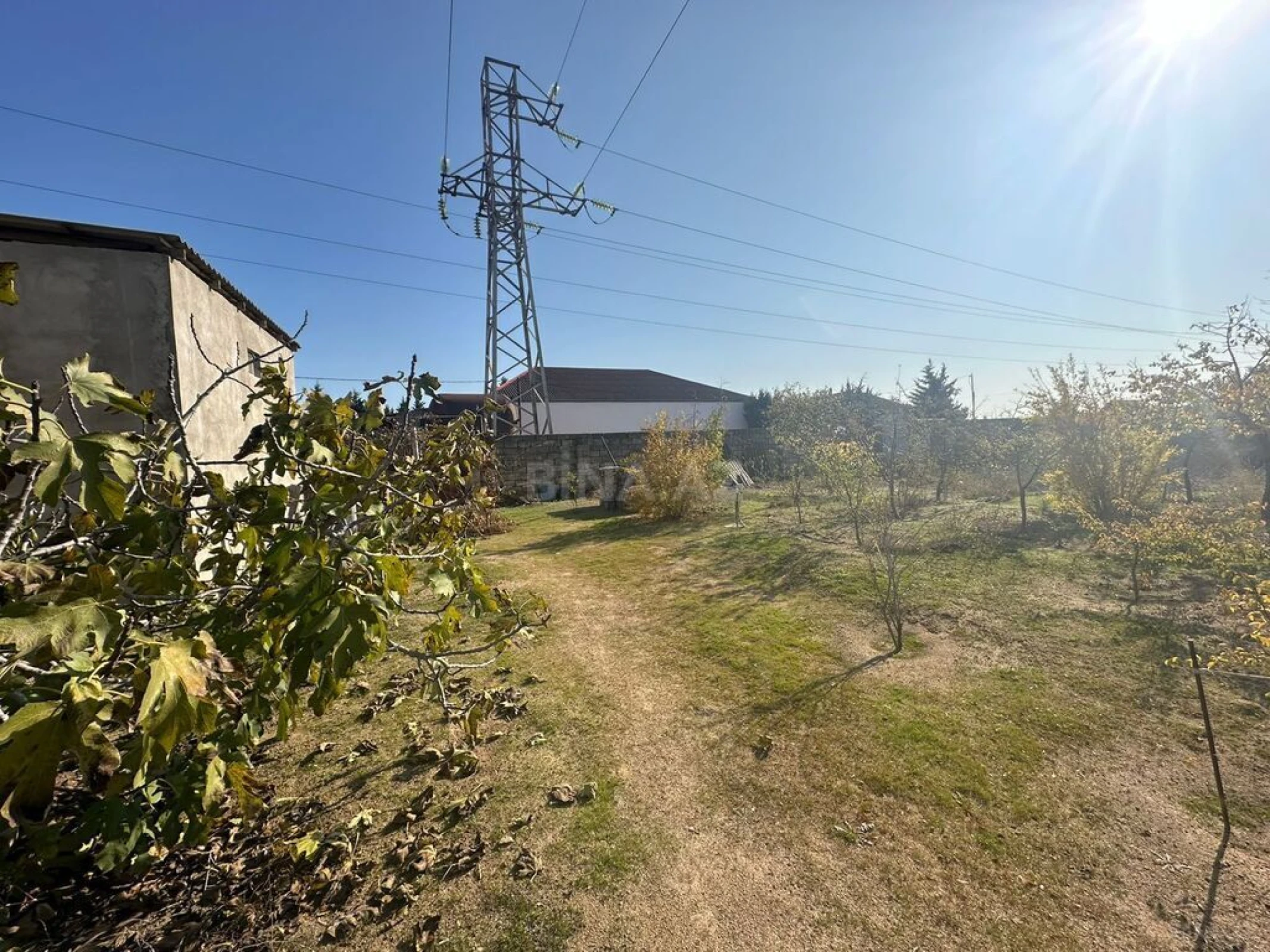 Satılır 5 otaqlı həyət evi 200 m²