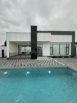 Satılır 4 otaqlı həyət evi 220 m²