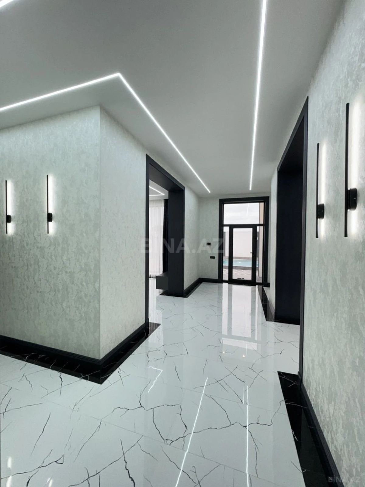 Satılır 4 otaqlı həyət evi 220 m²