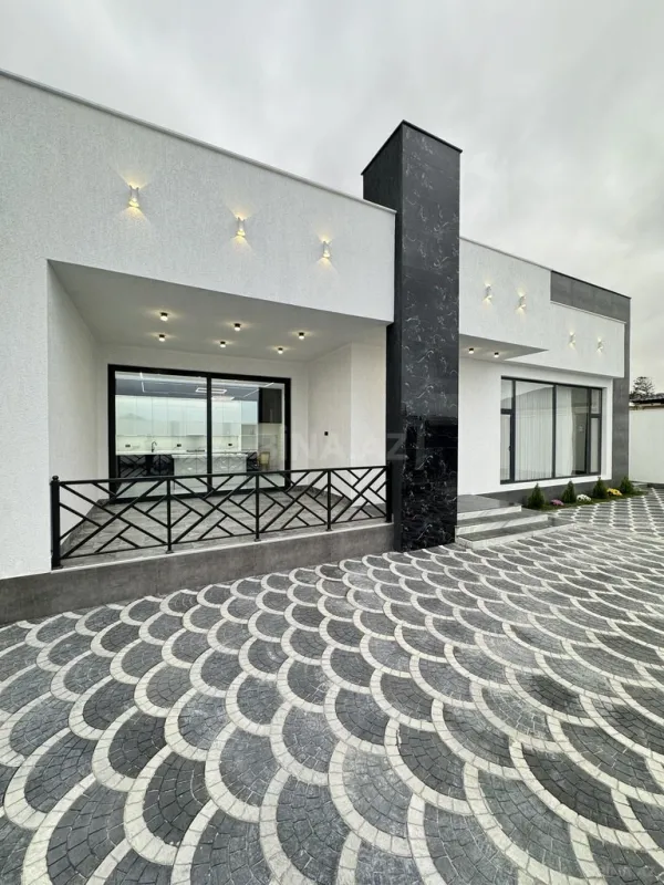 Satılır 4 otaqlı həyət evi 220 m²