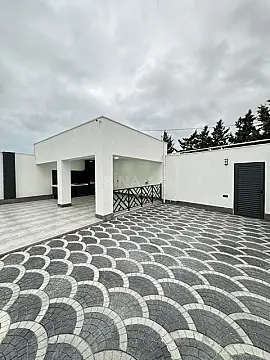 Satılır 4 otaqlı həyət evi 220 m²