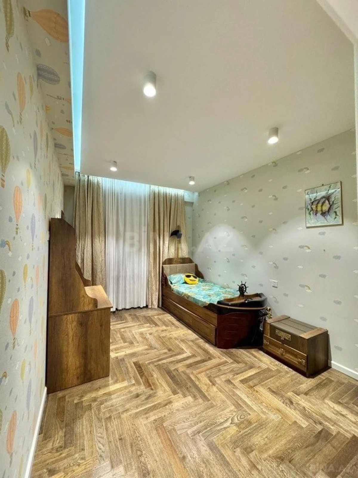 Satılır 3 otaqlı mənzil 124 m²