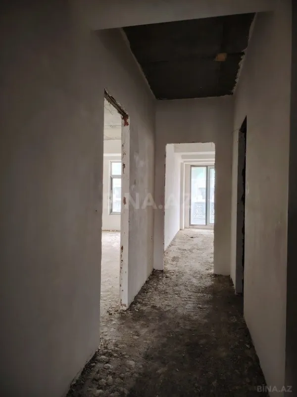 Satılır 4 otaqlı mənzil 171 m²