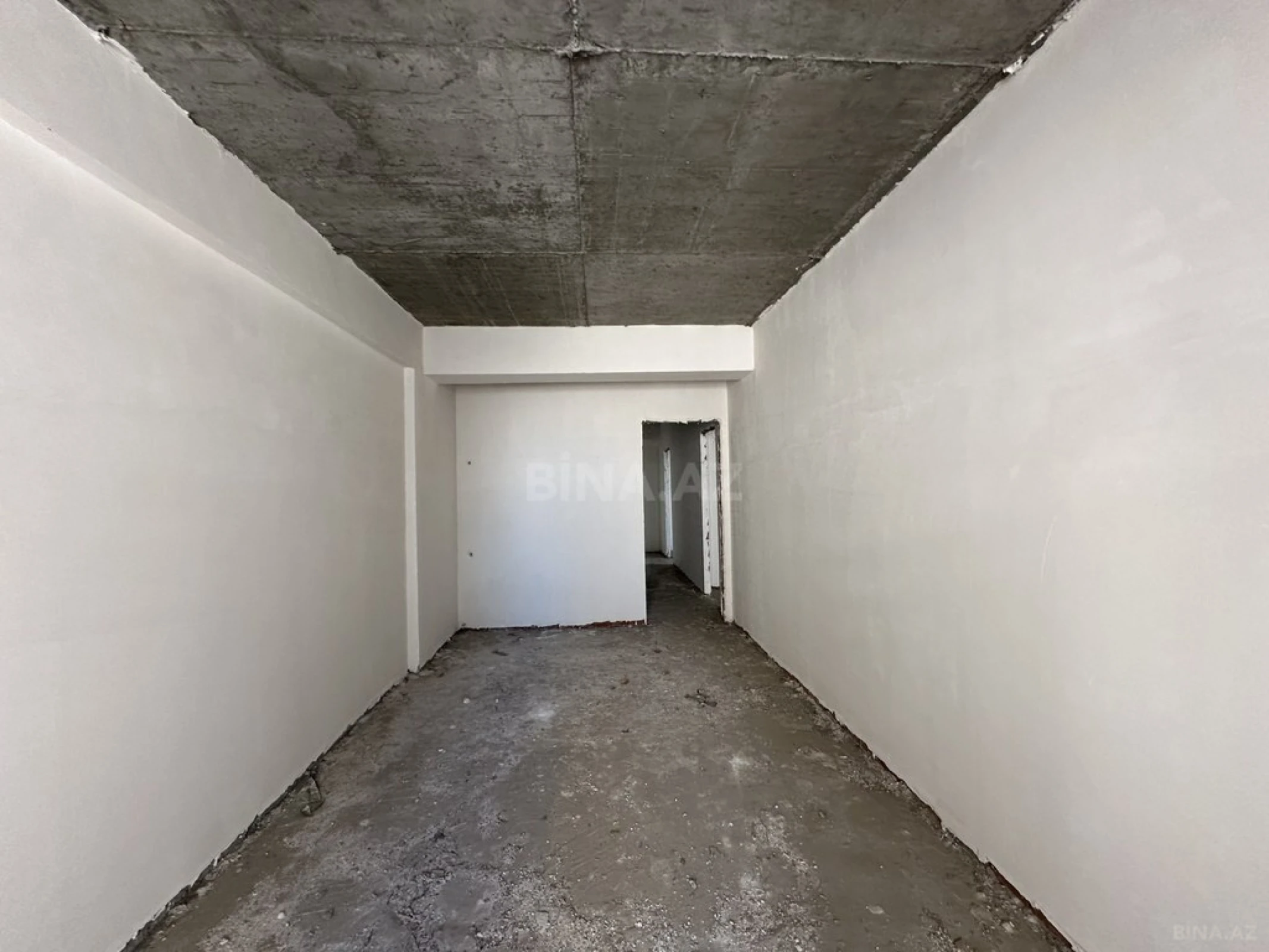 Satılır 4 otaqlı mənzil 171 m²