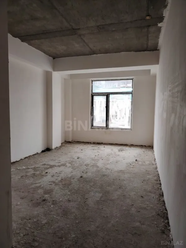 Satılır 4 otaqlı mənzil 171 m²