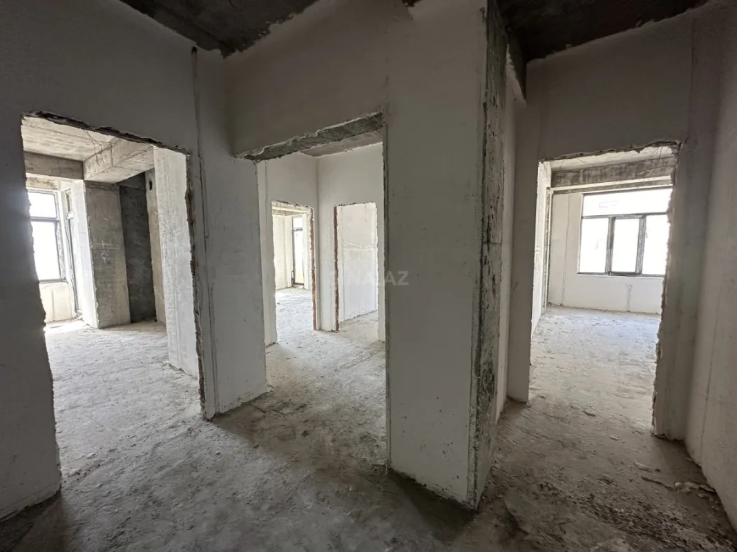 Satılır 3 otaqlı mənzil 96 m²