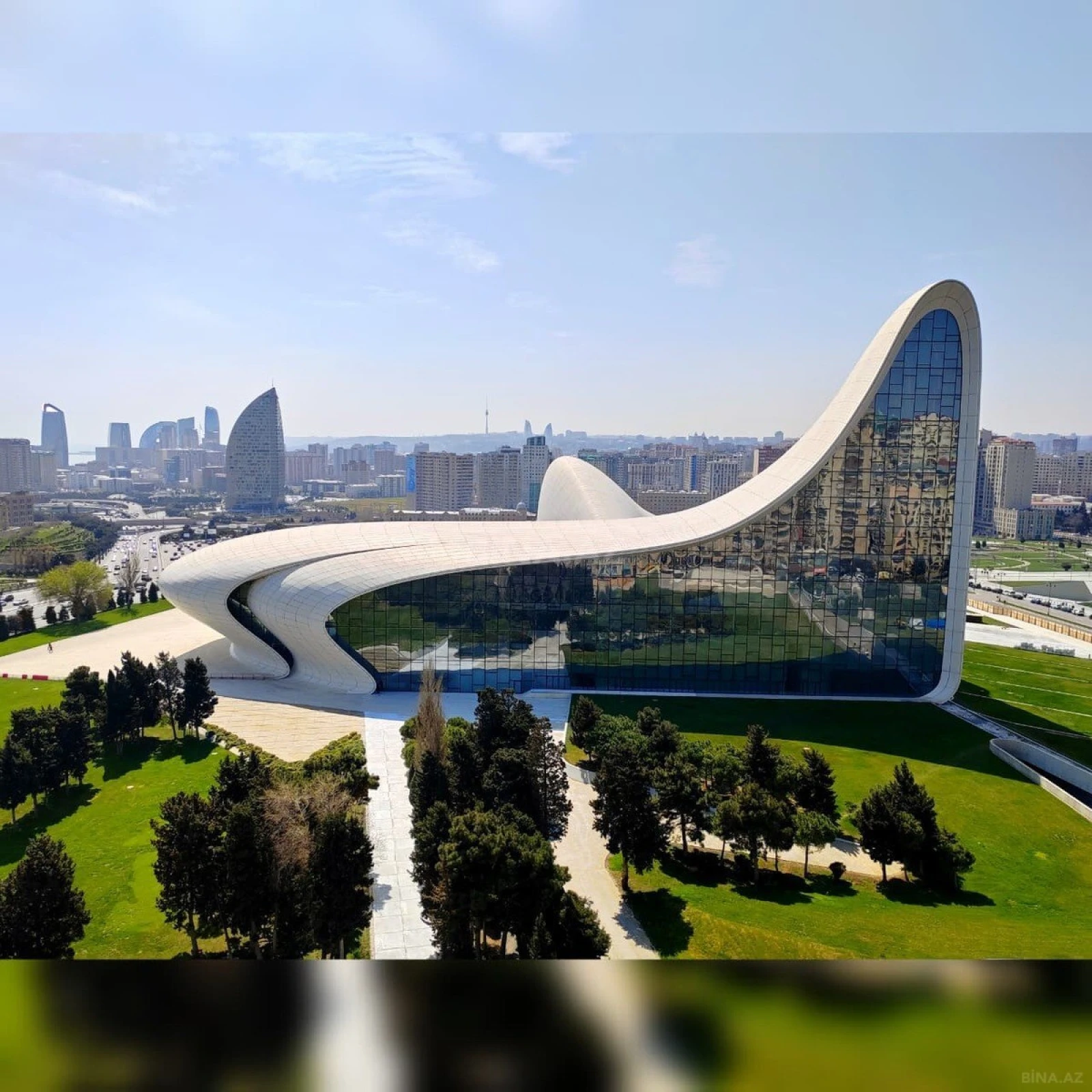 Satılır 3 otaqlı mənzil 96 m²