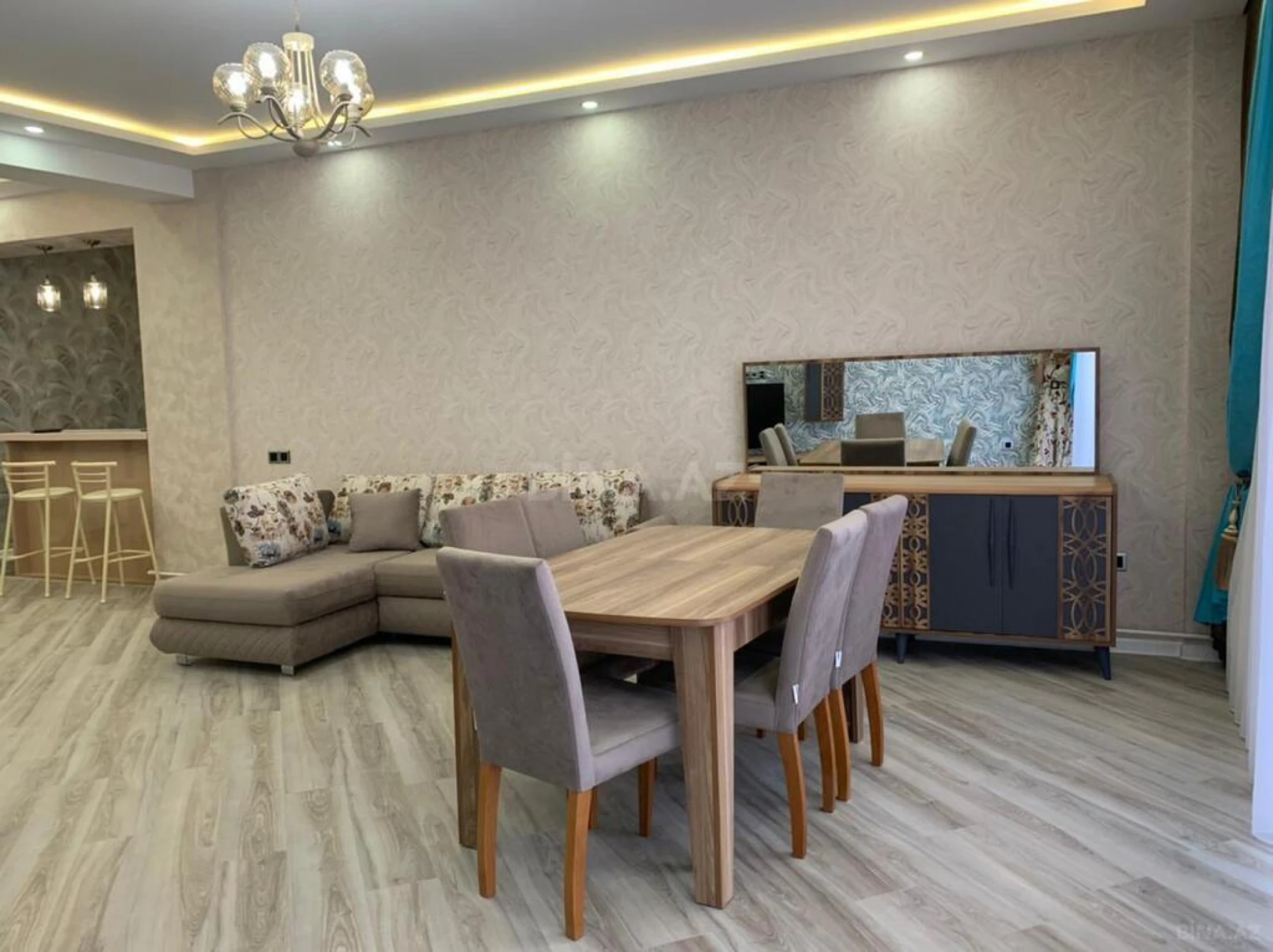 Kirayə verilir 3 otaqlı mənzil 110 m²