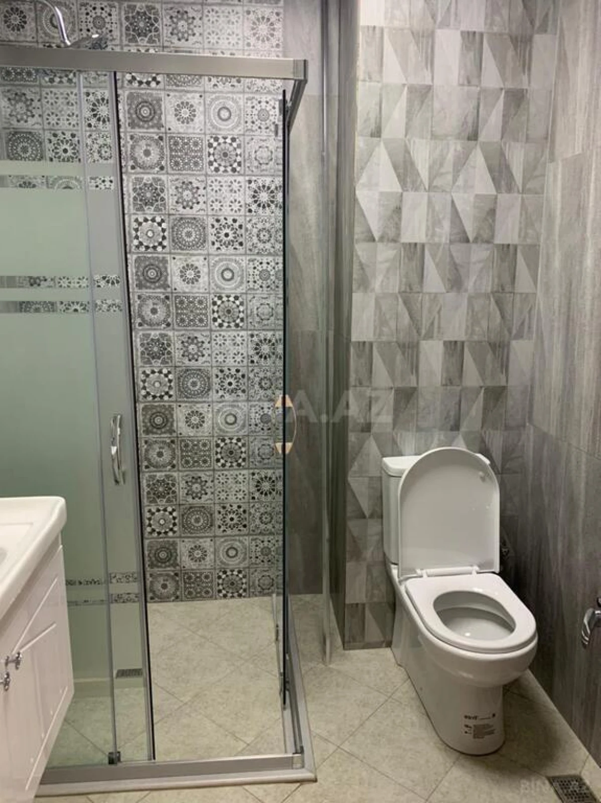 Kirayə verilir 3 otaqlı mənzil 110 m²