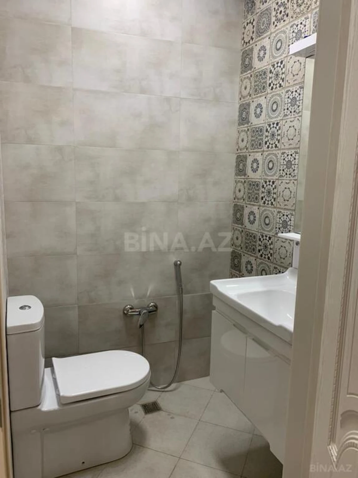 Kirayə verilir 3 otaqlı mənzil 110 m²
