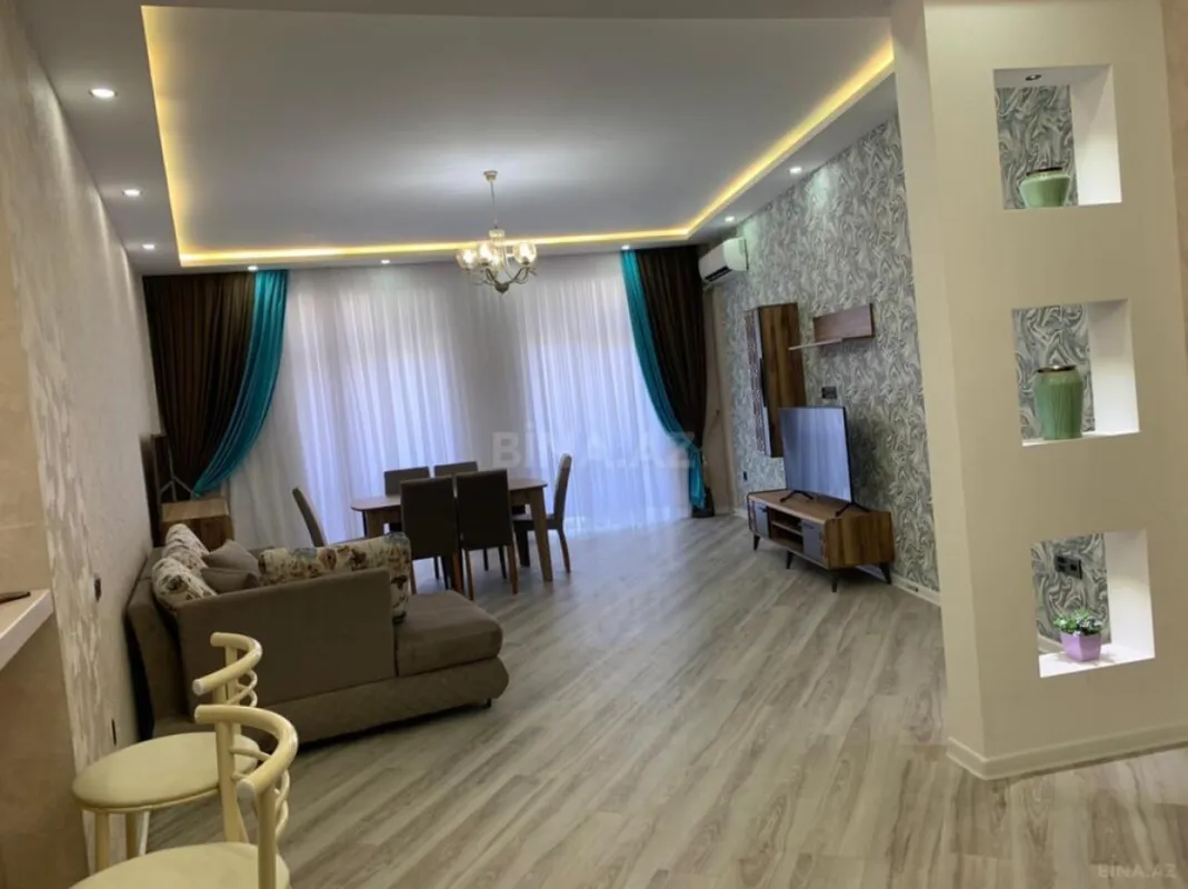 Kirayə verilir 3 otaqlı mənzil 110 m²