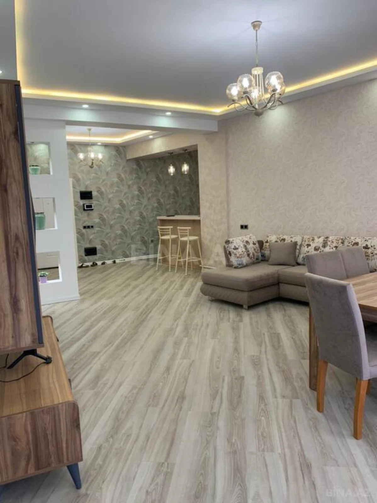 Kirayə verilir 3 otaqlı mənzil 110 m²