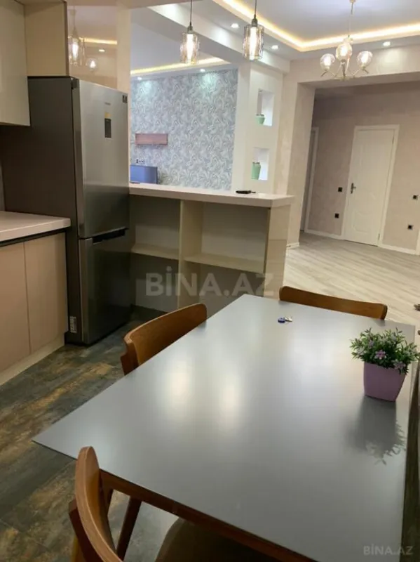 Kirayə verilir 3 otaqlı mənzil 110 m²