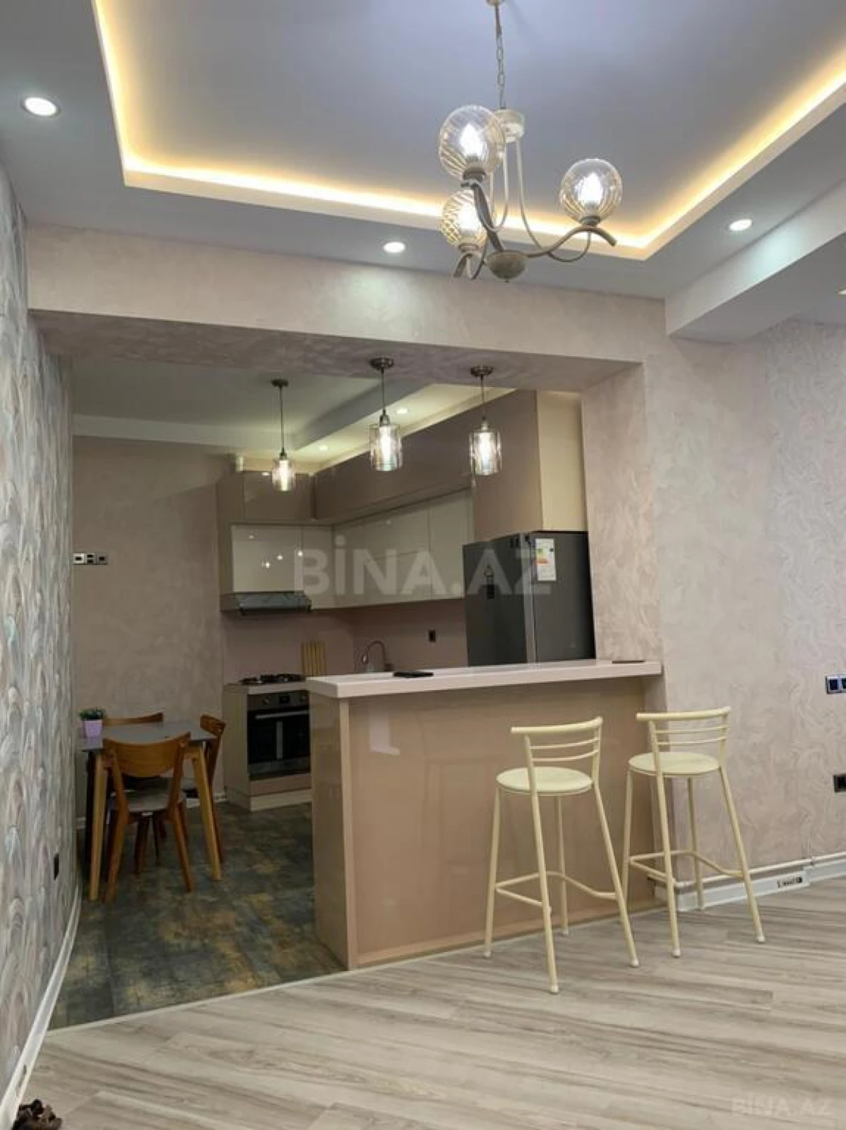 Kirayə verilir 3 otaqlı mənzil 110 m²