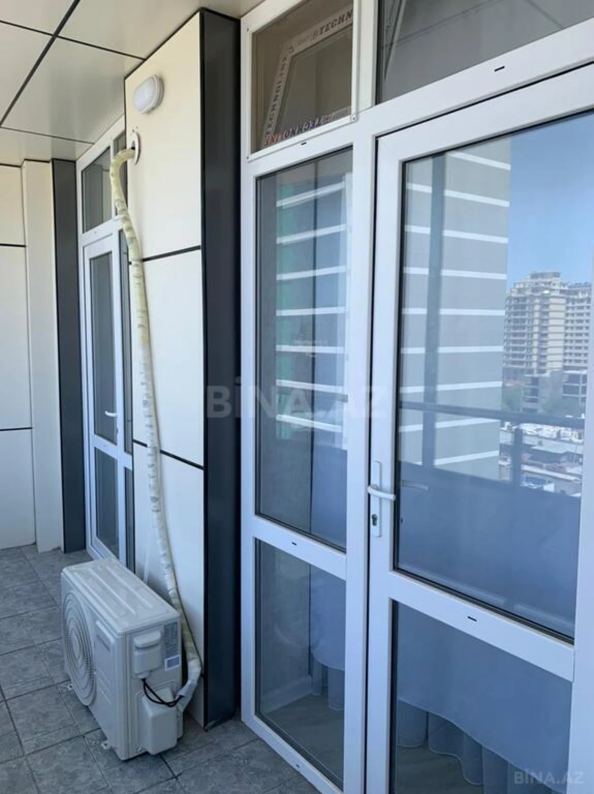 Kirayə verilir 3 otaqlı mənzil 110 m²