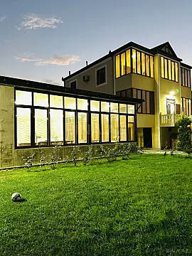 Kirayə verilir 5 otaqlı həyət evi 360 m²