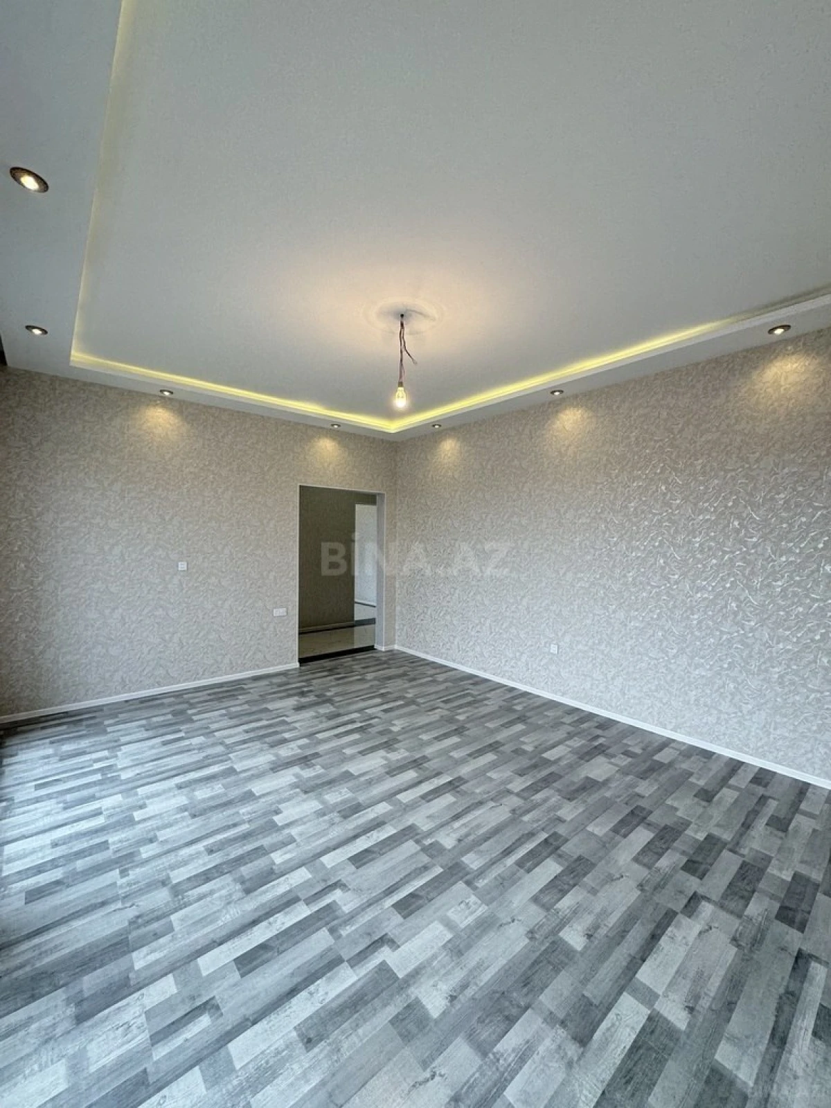 Satılır 4 otaqlı həyət evi 135 m²