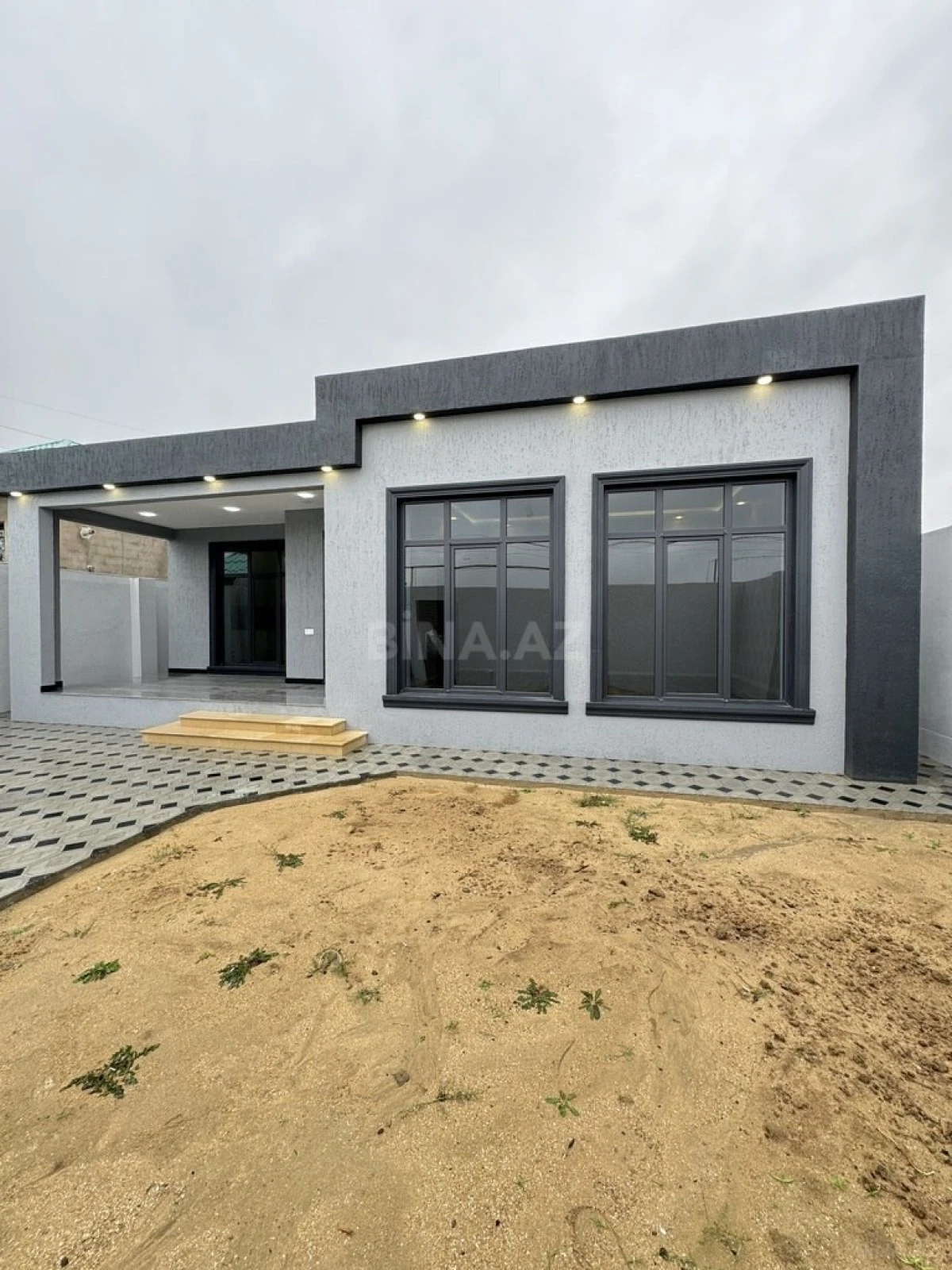 Satılır 4 otaqlı həyət evi 135 m²
