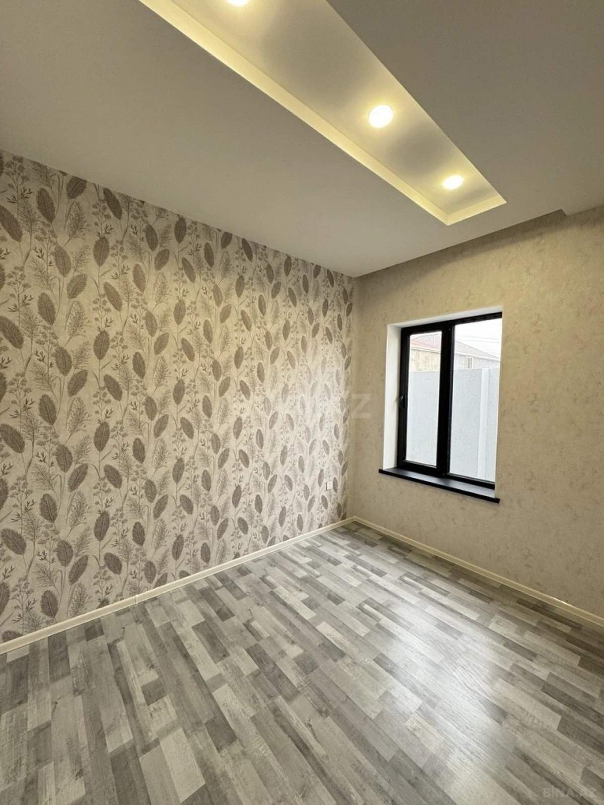 Satılır 4 otaqlı həyət evi 135 m²