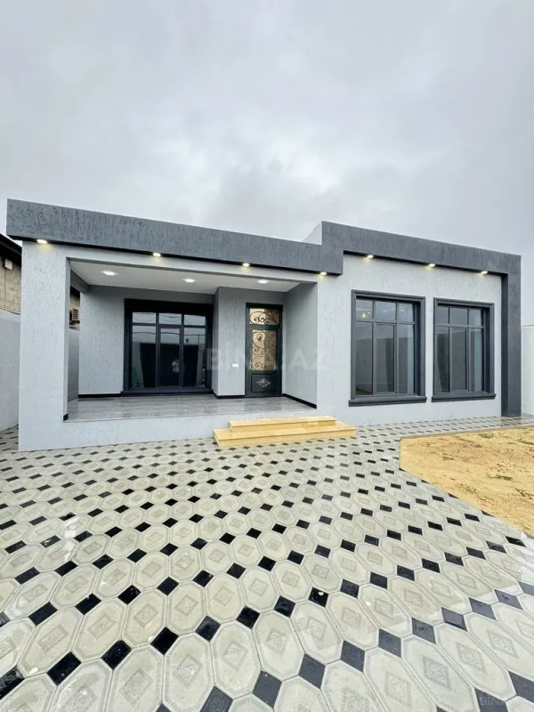 Satılır 4 otaqlı həyət evi 135 m²