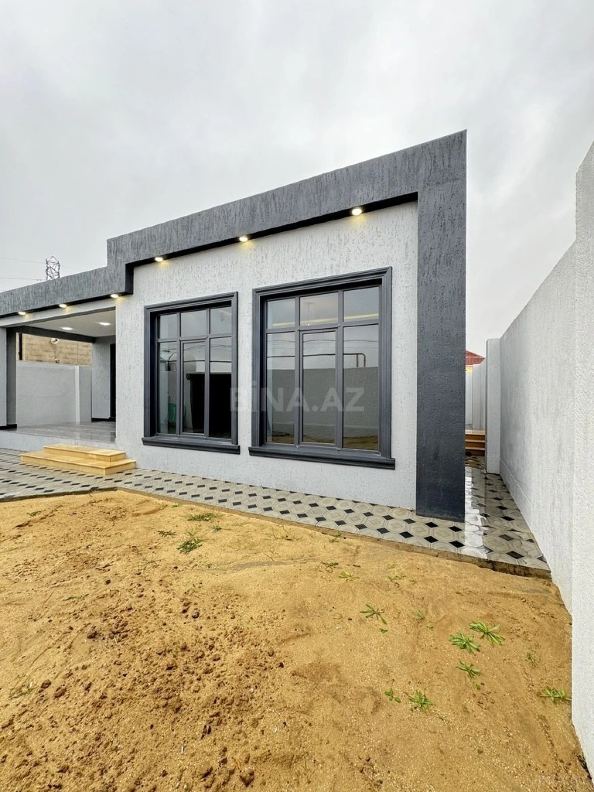Satılır 4 otaqlı həyət evi 135 m²