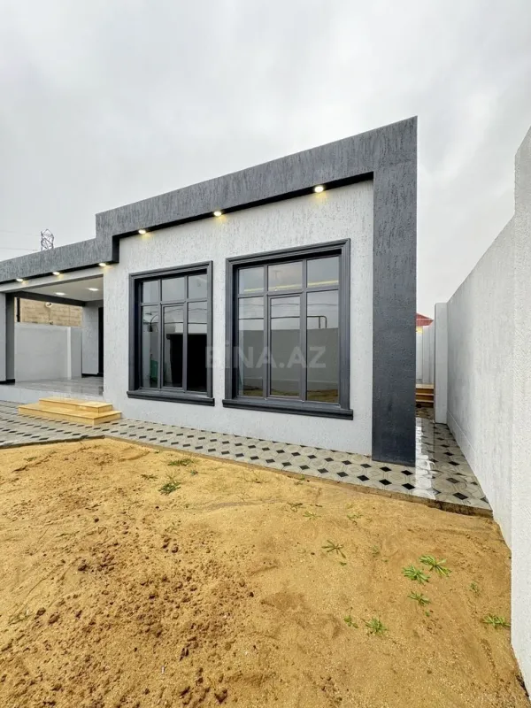 Satılır 4 otaqlı həyət evi 135 m²