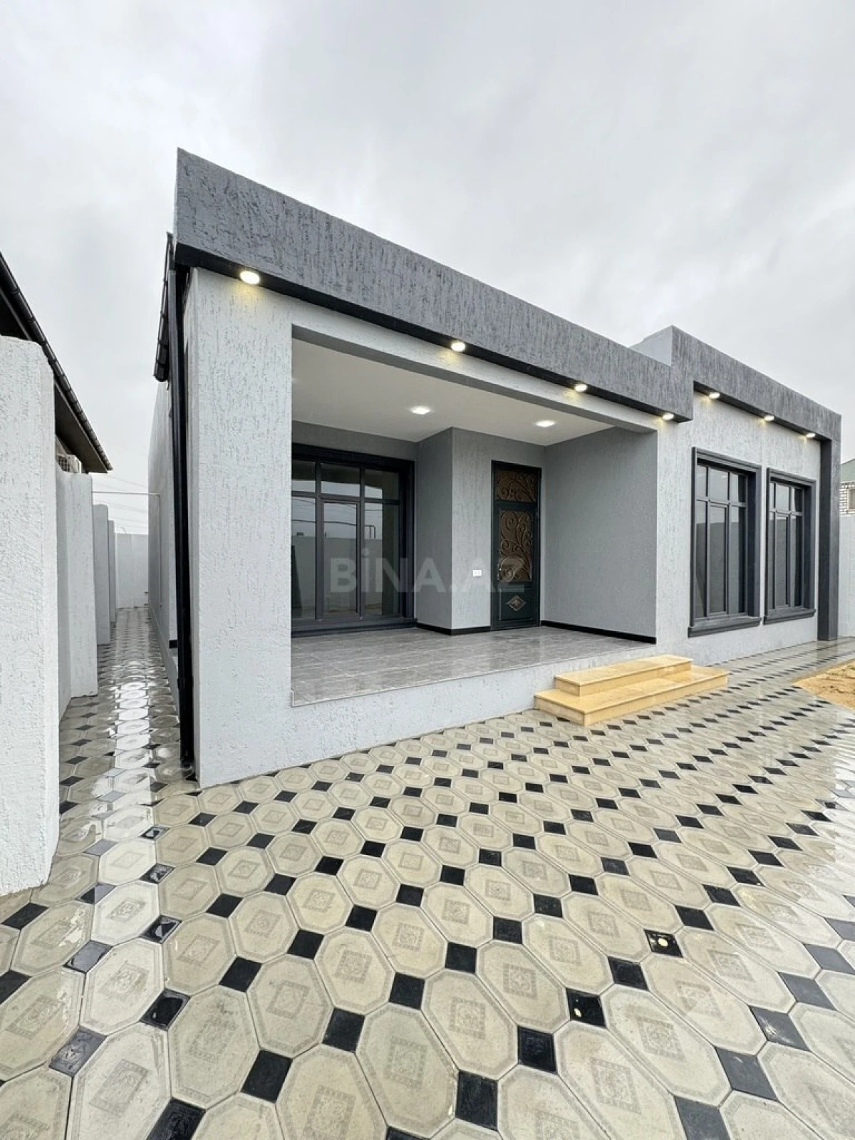 Satılır 4 otaqlı həyət evi 135 m²