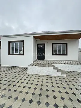 Satılır 4 otaqlı həyət evi 135 m²