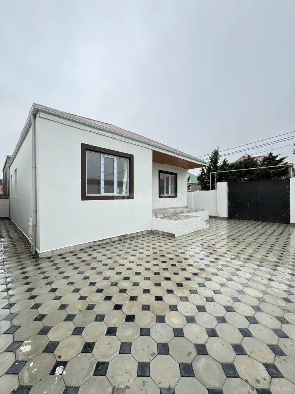 Satılır 4 otaqlı həyət evi 135 m²