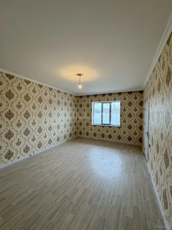 Satılır 4 otaqlı həyət evi 135 m²