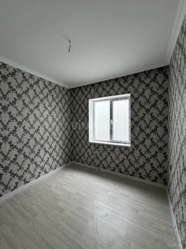 Satılır 4 otaqlı həyət evi 135 m²