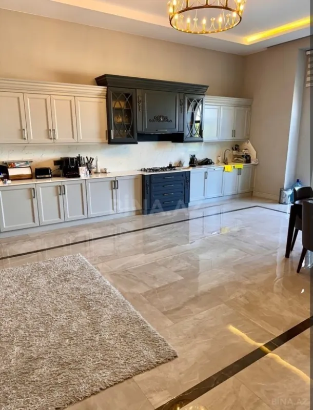 Kirayə verilir 5 otaqlı həyət evi 400 m²