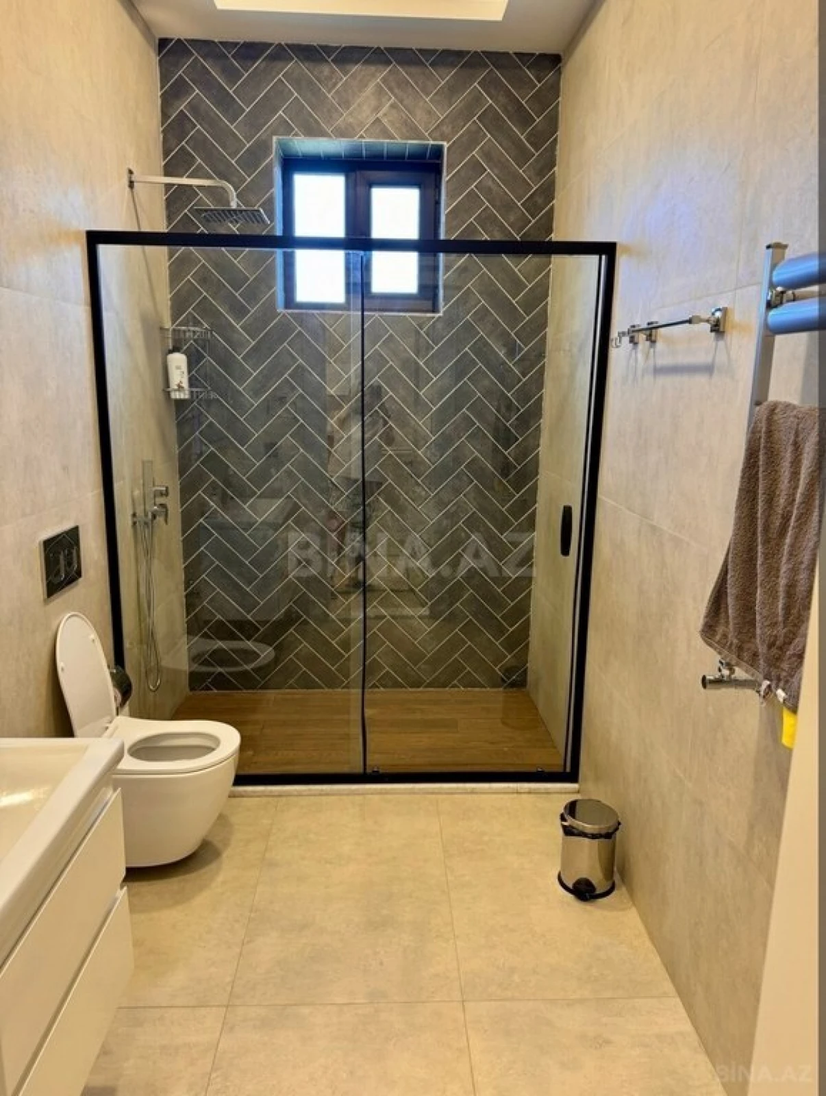 Kirayə verilir 5 otaqlı həyət evi 400 m²