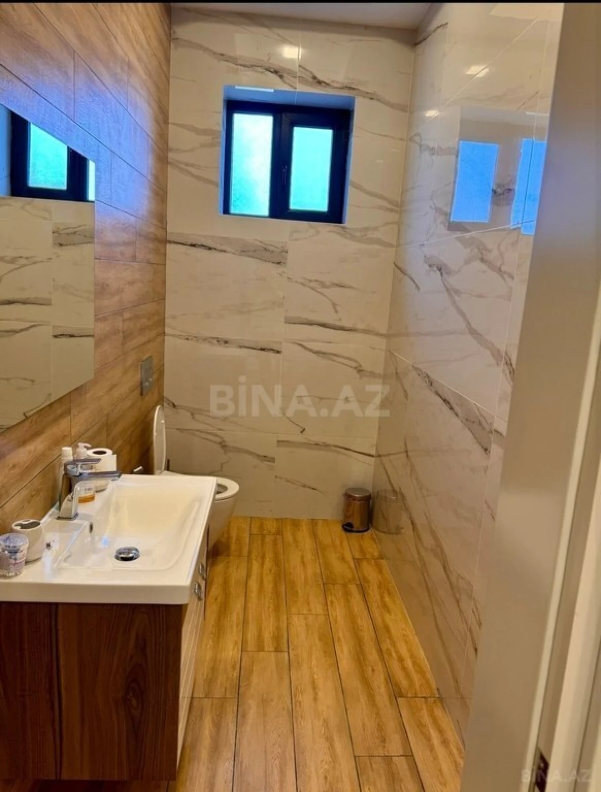 Kirayə verilir 5 otaqlı həyət evi 400 m²