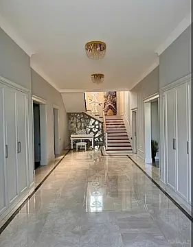 Kirayə verilir 5 otaqlı həyət evi 400 m²